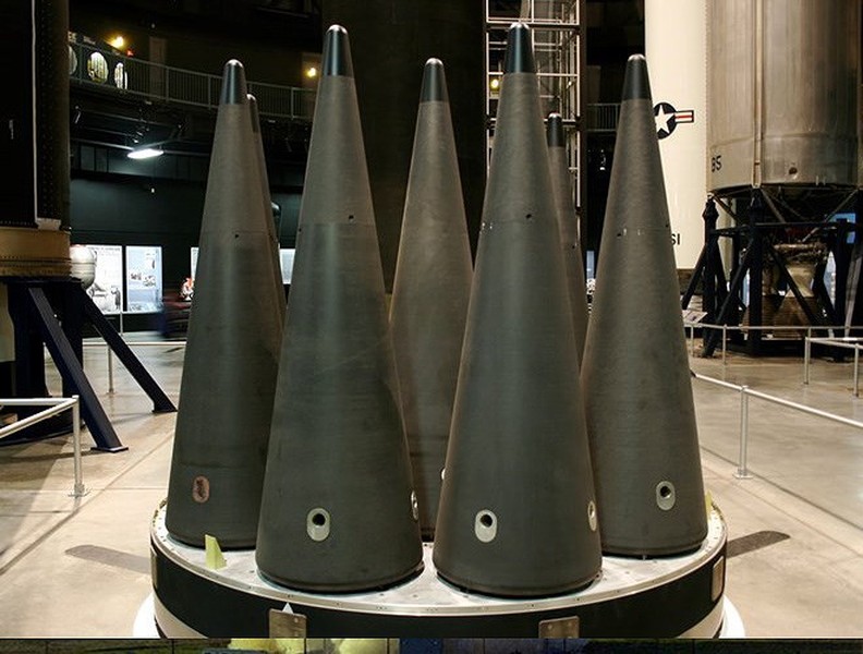 [ẢNH] Mỹ thử siêu tên lửa hạt nhân không thể đánh chặn để 'nắn gân
