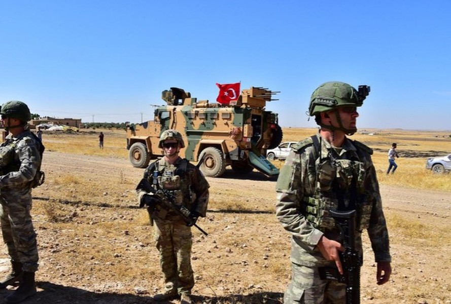 [ẢNH] Nga cảnh báo Thổ Nhĩ Kỳ tấn công Syria