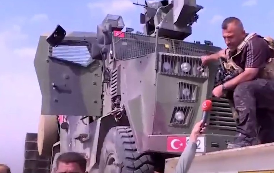 [ẢNH] Nga cấp tốc mang xe bọc thép Thổ Nhĩ Kỳ thu được ở Syria về nước