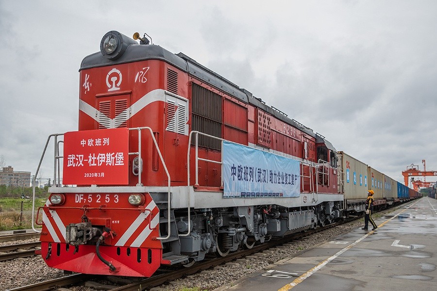 [ẢNH] Đoàn tàu hỏa rời Vũ Hán tới châu Âu, thương mại Trung Quốc bắt đầu hồi phục