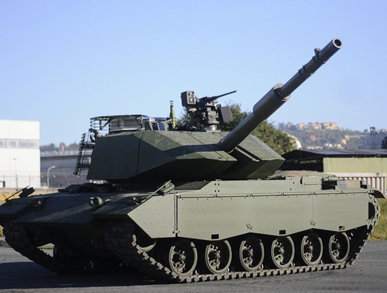 [ẢNH] Italy hồi sinh tăng huyền thoại M60 của Mỹ, đủ sức đối đầu T-90A