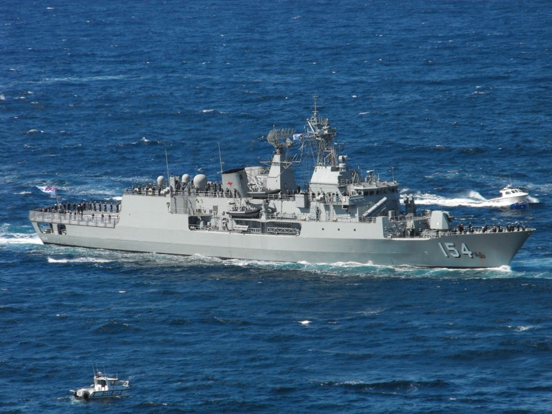 [ẢNH] Chiến hạm Australia sát cánh cùng Mỹ trong diễn tập biển Đông