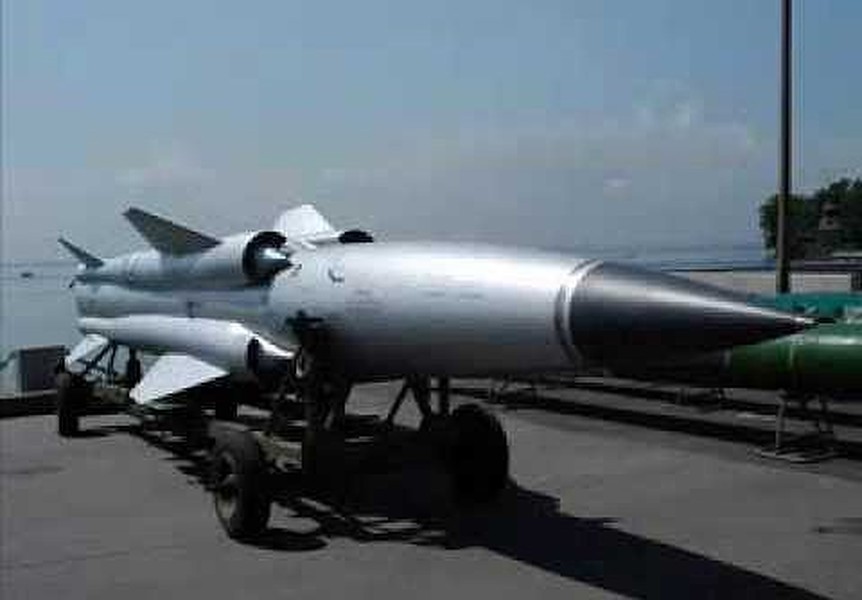 [ẢNH] Nga vừa phóng đại tên lửa nặng tới 4 tấn hủy diệt mục tiêu trên biển