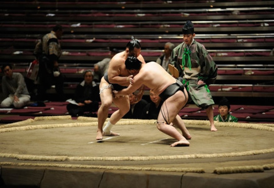 [ẢNH] Võ sĩ sumo đầu tiên của Nhật Bản tử vong vì dịch Covid-19