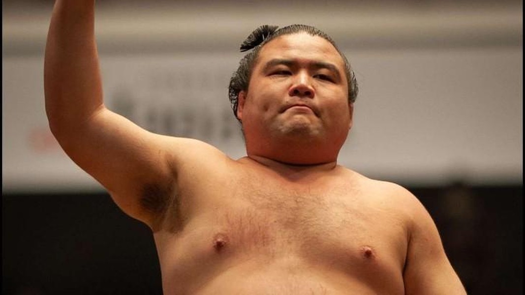 [ẢNH] Võ sĩ sumo đầu tiên của Nhật Bản tử vong vì dịch Covid-19