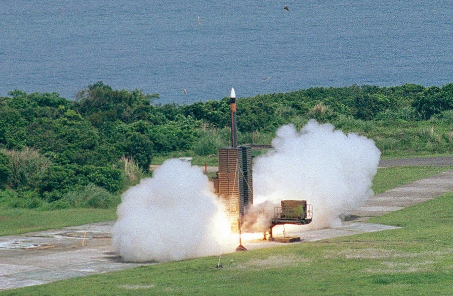 [ẢNH] Bí ẩn loại tên lửa đánh chặn đảo Đài Loan vừa phóng