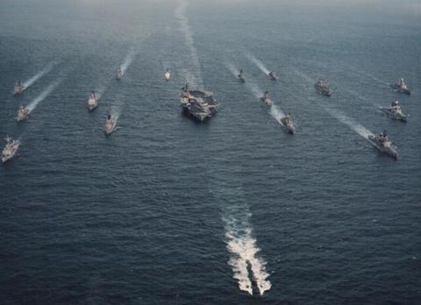 [ẢNH] Sức mạnh hai tàu ngầm hạt nhân Mỹ đang tập trận trên Biển Đông