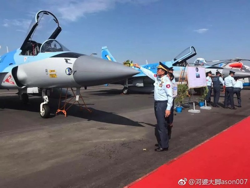 [ẢNH] Đại hạ giá chỉ bằng 1/2 xe tăng, máy bay JF-17 vẫn ế ẩm khiến Trung Quốc cầu cứu Nga