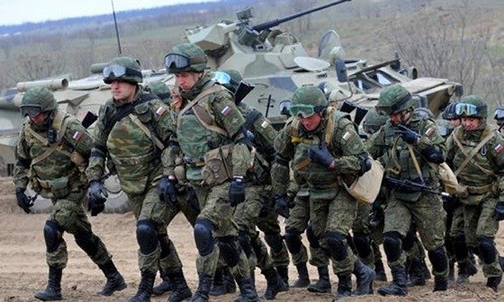 [ẢNH] Tổng thống Putin ra lệnh cho 150.000 lính Nga diễn tập đột xuất