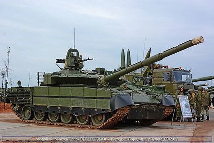 [ẢNH] Nga chọn chiến tăng T-80BVM để trấn giữ Bắc Cực và Viễn Đông