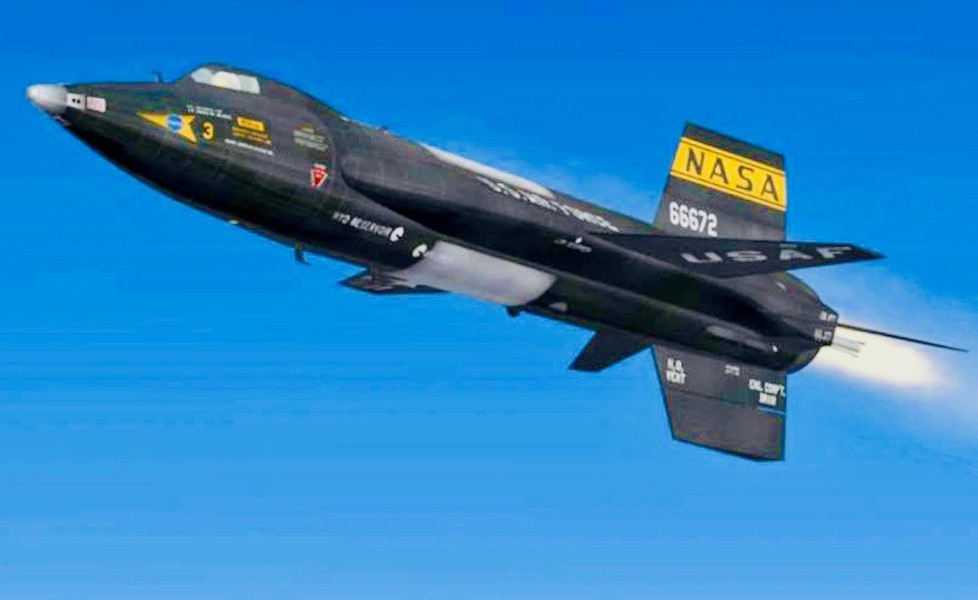 [ẢNH] Phi cơ X-15 Mỹ có thể bay nhanh hơn cả tên lửa