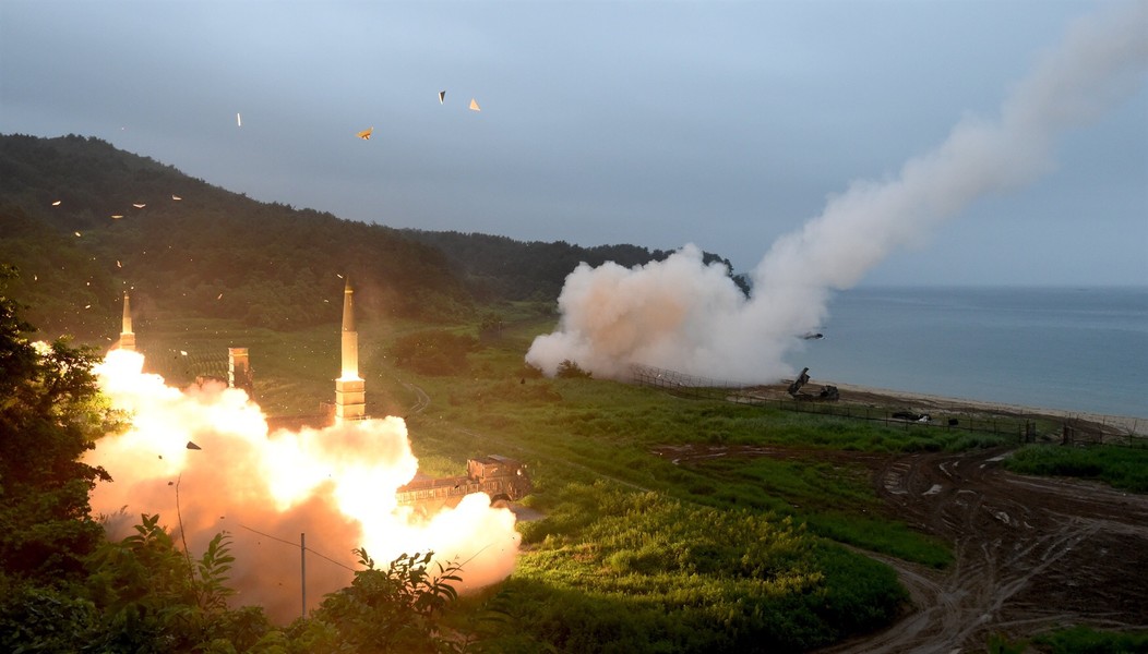 Quân đội Hàn Quốc-Mỹ tập trận đáp trả vụ phóng tên lửa của Triều Tiên