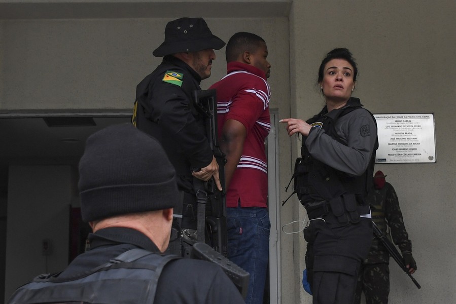 Brazil mạnh tay trấn áp tội phạm ở Rio de Janeiro