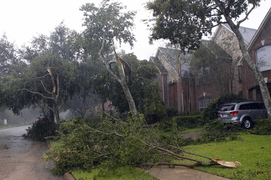 Siêu bão Havery nhấn chìm thành phố Houston