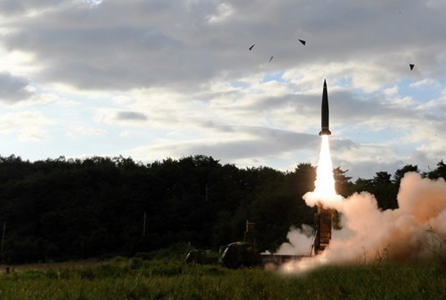 Hàn Quốc bắn 2 tên lửa đáp trả vụ phóng tên lửa của Triều Tiên