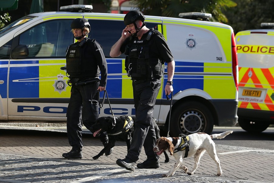 Vụ tấn công khủng bố tàu điện ngầm ở Anh: Truy tìm nghi phạm thứ hai
