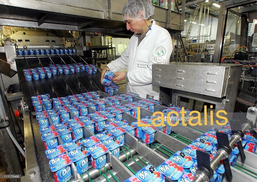 Pháp thu hồi hàng tấn sữa của Lactalis nhiễm khuẩn