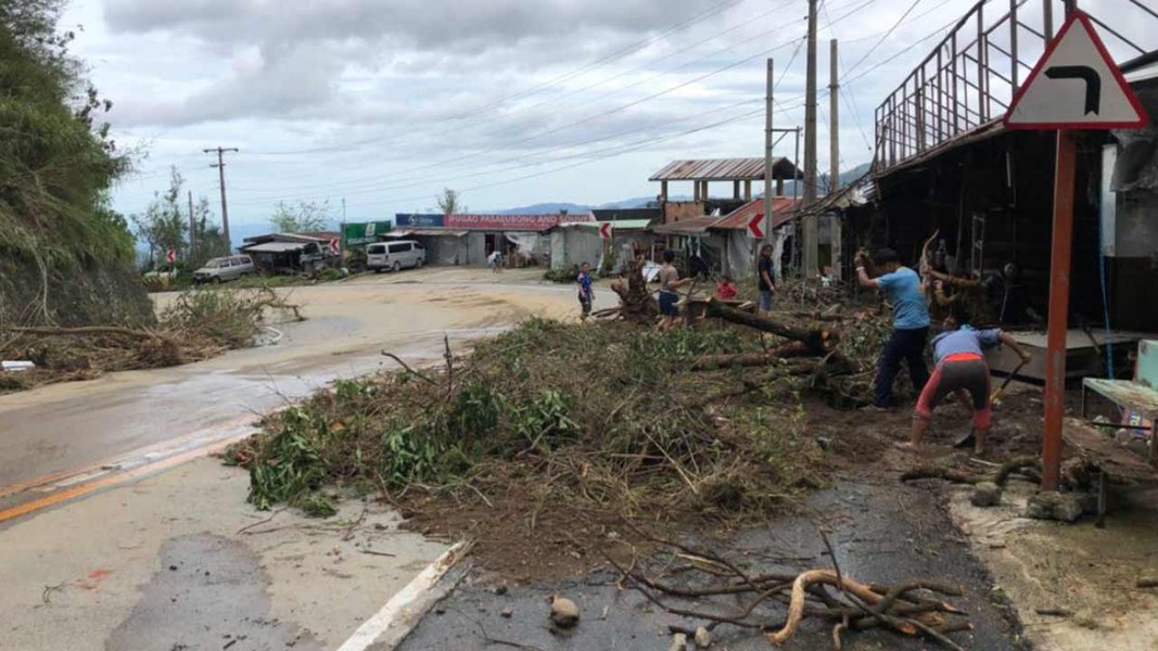 [ẢNH] Quái vật Mangkhut đổ bộ Philippines cướp đi sinh mạng 25 người