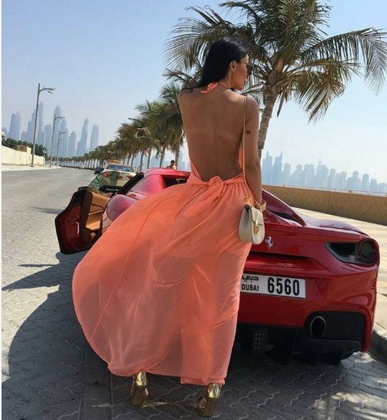 [ẢNH] Hội con nhà giàu Dubai làm điên đảo mạng xã hội vì mức sang chảnh không ai bì kịp