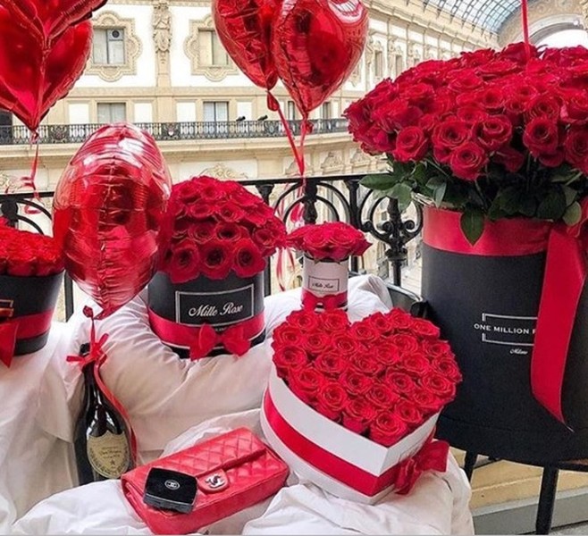 [ẢNH] Hội con nhà giàu thế giới làm điên đảo cộng đồng mạng vì những món quà Valentine siêu đắt đỏ