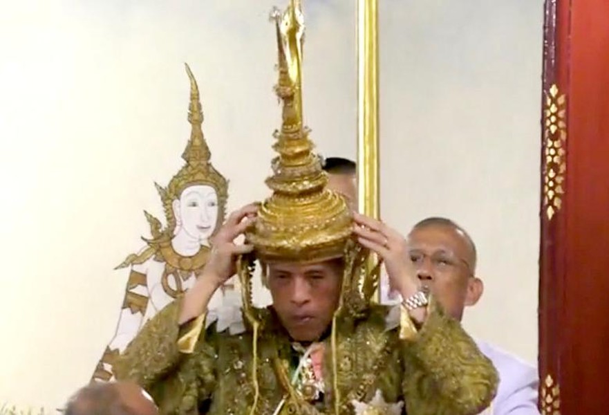 [ẢNH] Những hình ảnh ấn tượng trong lễ đăng quang của nhà vua Thái Lan