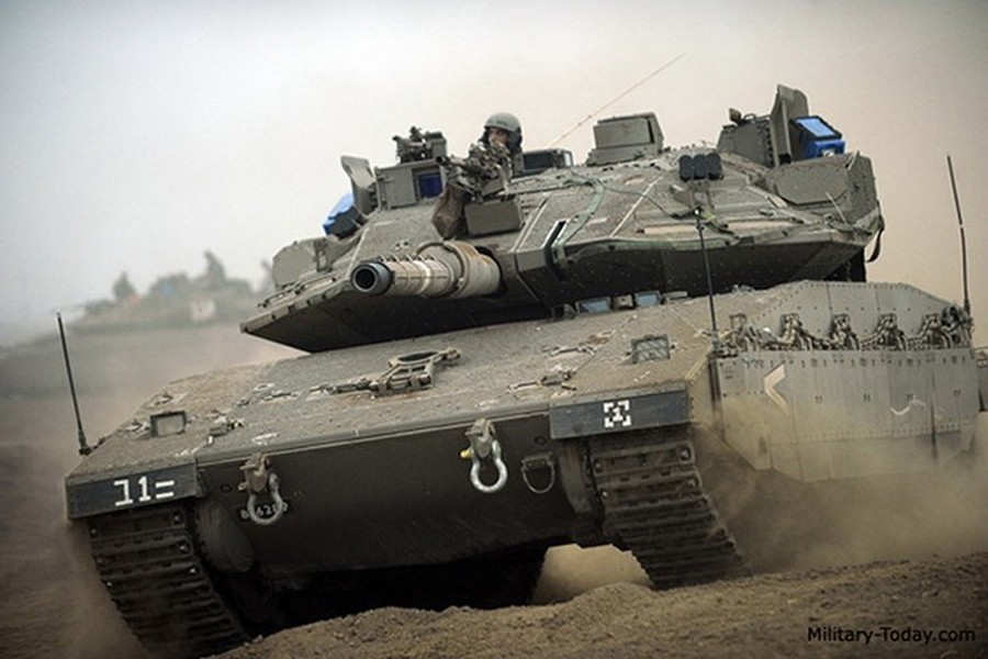 [ẢNH] Dấu hiệu Israel sắp đưa bộ binh tiến vào trong lãnh thổ Syria