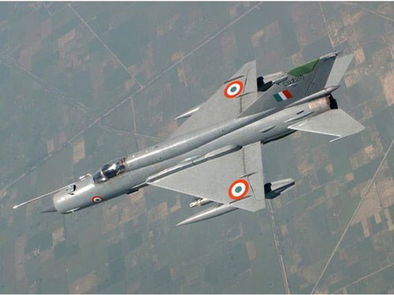 [ẢNH] Vẫn phải dùng công nghệ lạc hậu 30 năm khiến MiG-35 mãi chưa thoát cảnh ế ẩm