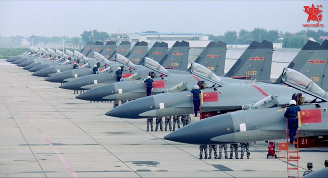 [ẢNH] Hàng loạt máy bay Trung Quốc sớm phải loại biên vì luyện tập liên tục?