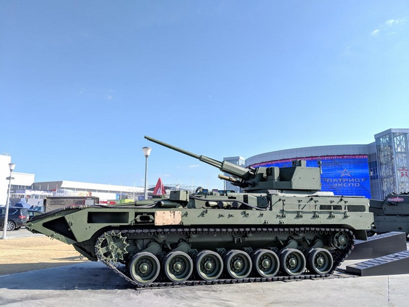 [ẢNH] Lộ diện cấu hình nâng cấp cực mạnh của xe chiến đấu bộ binh T-15 Armata