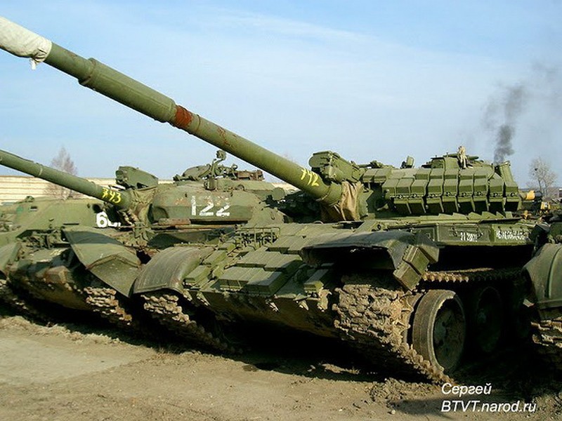 [ẢNH] Đích đến không ngờ của các xe tăng T-62M vừa được Nga lấy khỏi kho dự trữ