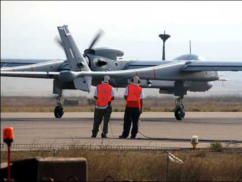 [ẢNH] Israel sẽ bồi thường chiếc Il-20 bằng UAV trinh sát - tấn công 