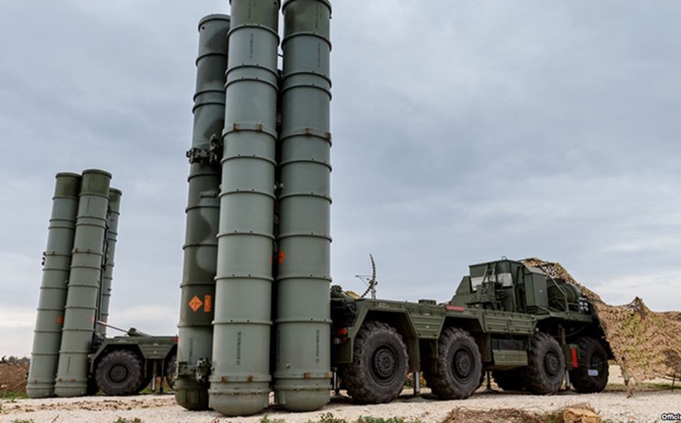 [ẢNH] Nga đã âm thầm hoàn tất việc cung cấp tên lửa phòng không S-300 cho Syria?