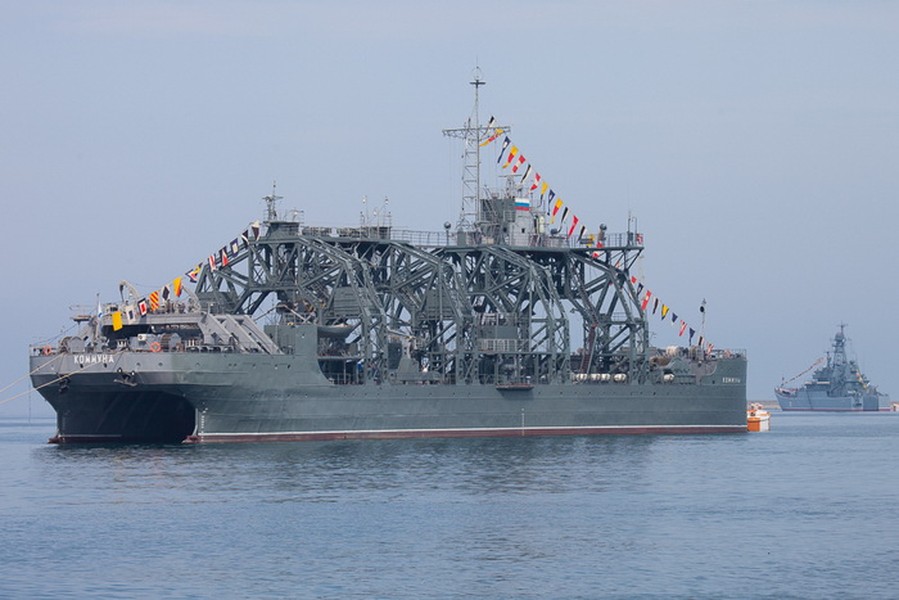 [ẢNH] Trung Quốc ngạc nhiên khi chiến hạm 103 tuổi của Nga vẫn chạy tốt