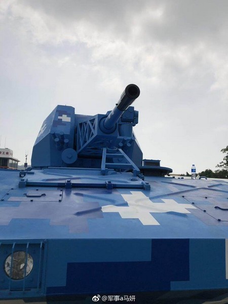 [ẢNH] Hệ thống pháo phòng không - phòng thủ bờ biển tự hành kỳ lạ của Trung Quốc