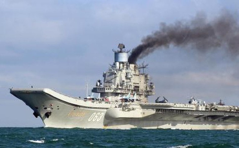 [ẢNH] Sự cố nghiêm trọng khiến tàu sân bay Đô đốc Kuznetsov hỏng nặng khi đang sửa chữa