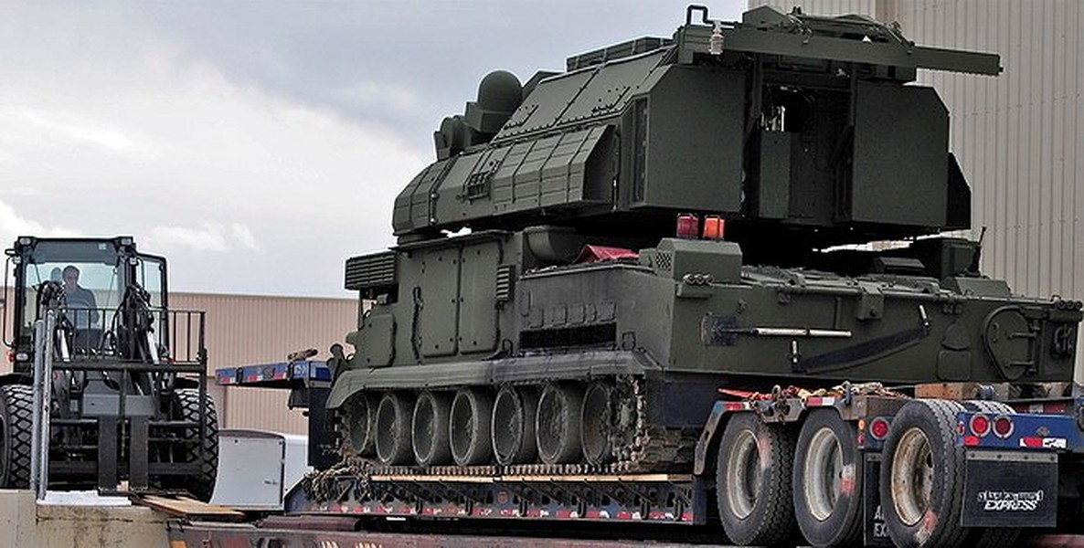 [ẢNH] Nga cấp tốc viện trợ Tor-M2U để bảo vệ S-300PM Syria sau khi Pantsir-S1 gây thất vọng?