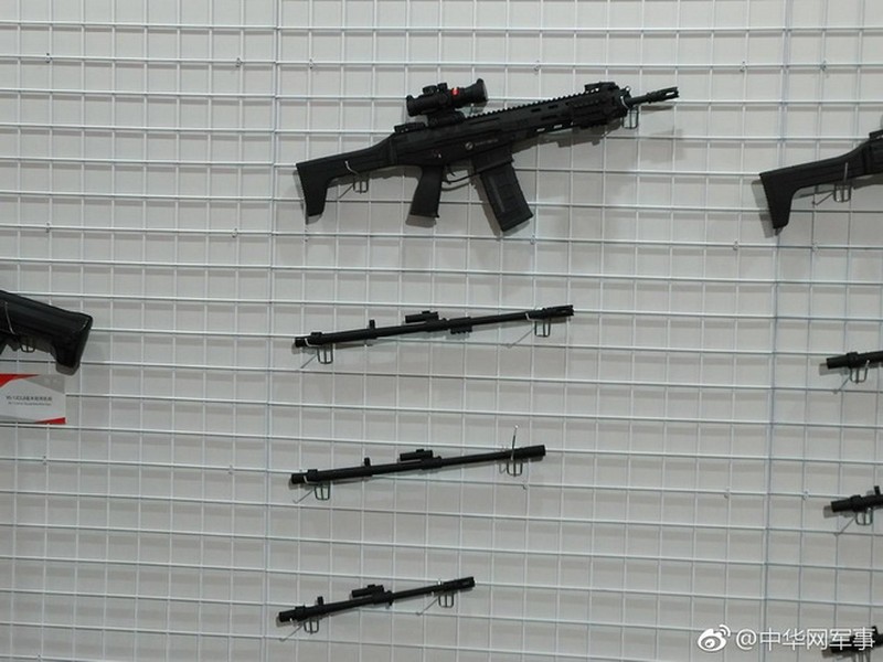 [ẢNH] Lộ diện súng trường tấn công tiêu chuẩn thế hệ mới của Quân đội Trung Quốc