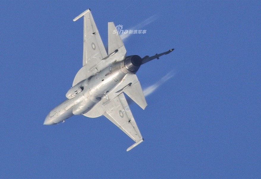 [ẢNH] Nâng cấp lớn khiến JF-17 Trung Quốc bỏ xa MiG-35 trên thị trường vũ khí