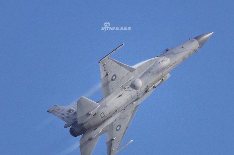 [ẢNH] Nâng cấp lớn khiến JF-17 Trung Quốc bỏ xa MiG-35 trên thị trường vũ khí