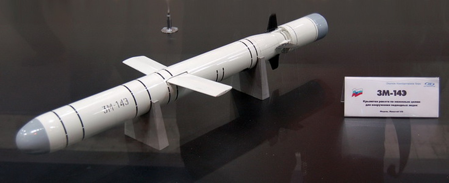 [ẢNH] Hình ảnh tên lửa hành trình đối đất phóng từ tàu ngầm 3M-14E