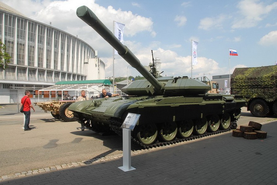 [ẢNH] Xe tăng T-72 