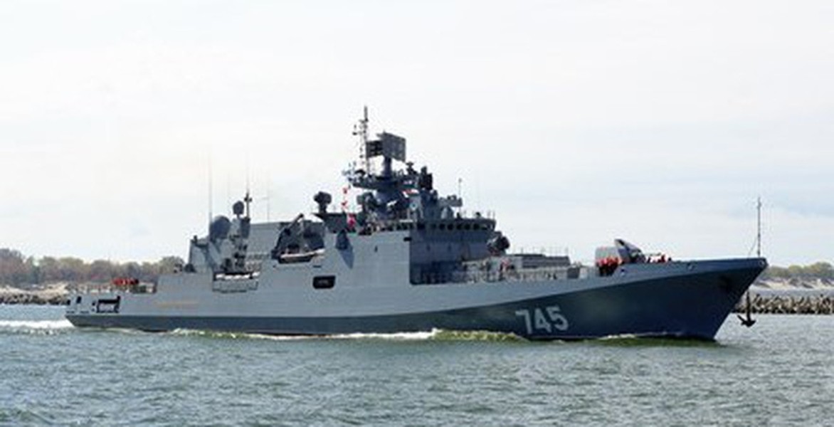 [ẢNH] Nga buộc phải bán chiến hạm quốc bảo vì không chế tạo được động cơ thay thế