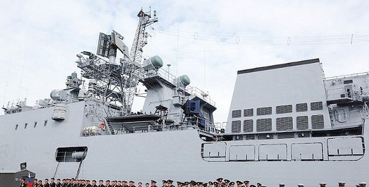 [ẢNH] Nga buộc phải bán chiến hạm quốc bảo vì không chế tạo được động cơ thay thế