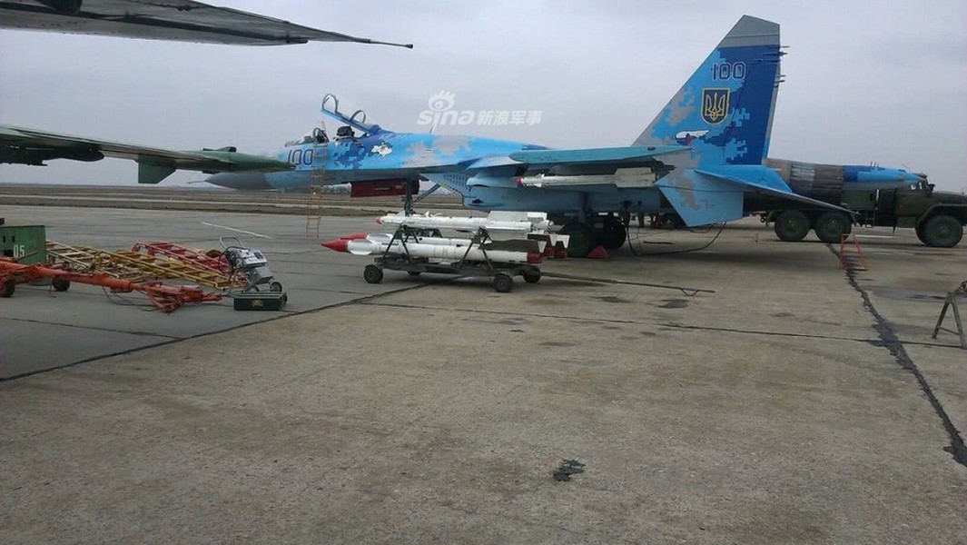 [ẢNH] Không quân Nga - Ukraine triển khai lực lượng lớn, sẵn sàng tình huống xấu