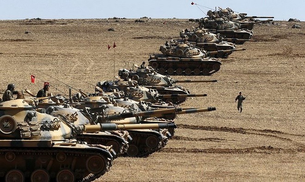 [ẢNH] Xe tăng Thổ Nhĩ Kỳ ào ạt tiến vào Idlib khi căng thẳng gia tăng