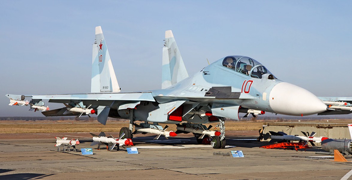 [ẢNH] Không phải Su-35S hay Su-30SM, đây mới là chiếc tiêm kích Nga khiến Ukraine 