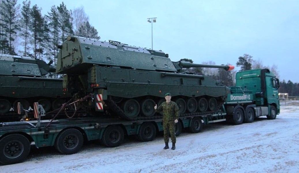 [ẢNH] Tiêm kích Nga không thể rời khỏi Kaliningrad khi NASAMS được bố trí sát biên giới?