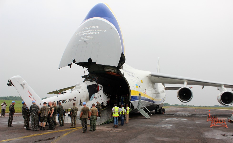 [ẢNH] Ảnh vệ tinh rõ nét về máy bay vận tải An-124 Ruslan bị phá hủy tại Lybia