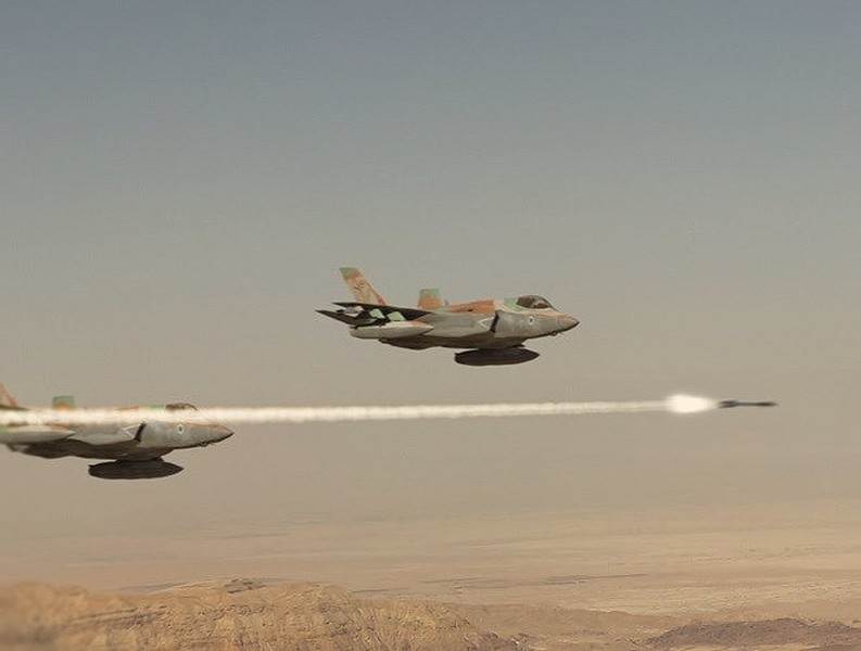 [ẢNH] Phòng không Syria thực chất đã bắn trượt toàn bộ tên lửa hành trình Israel?