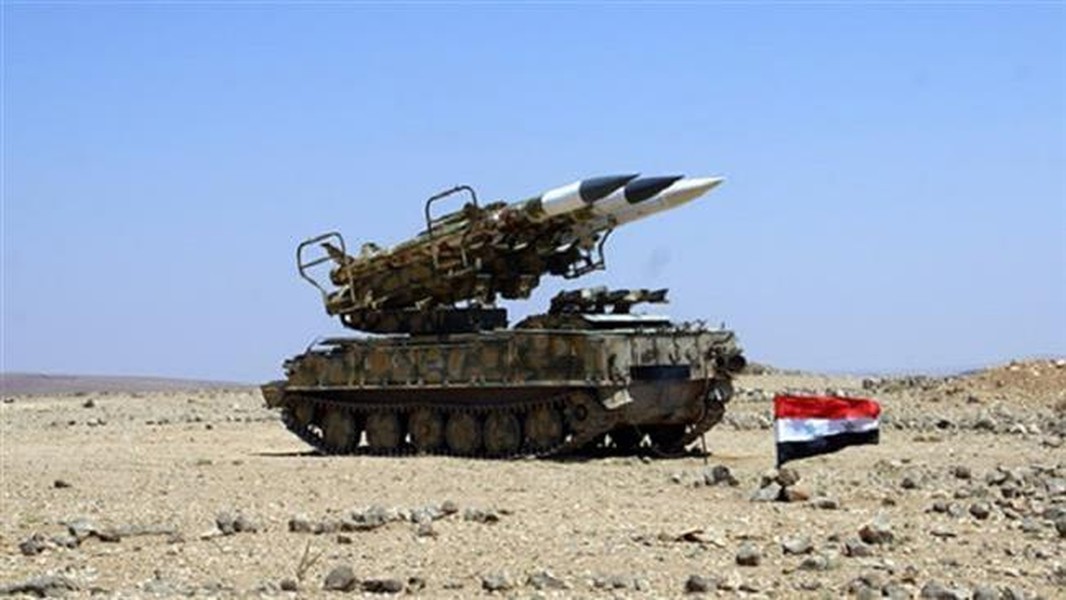 [ẢNH] Syria tuyên bố đánh bại cuộc tập kích của Israel nhưng mục tiêu vẫn bị... san phẳng